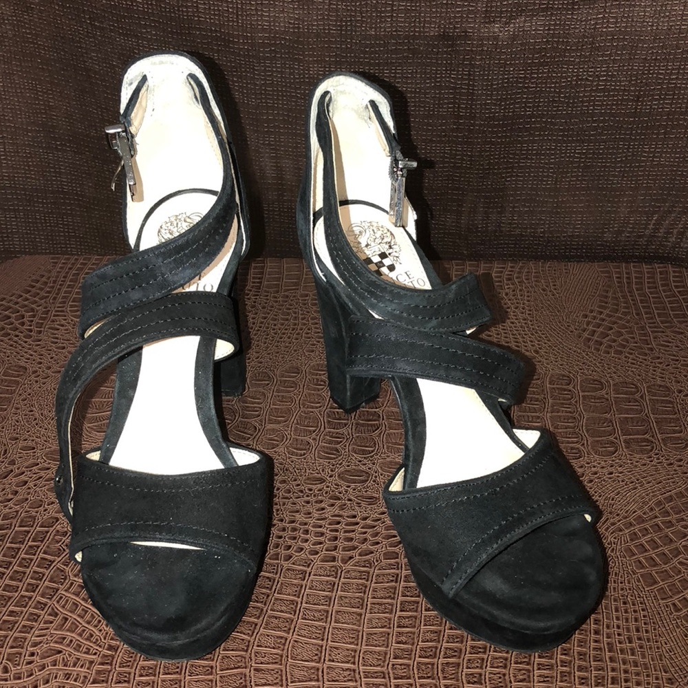 Vince Camuto Black platform heels